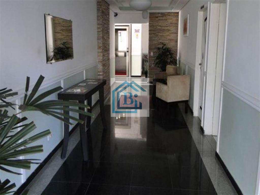 Apartamento à venda com 2 quartos, 65m² - Foto 10