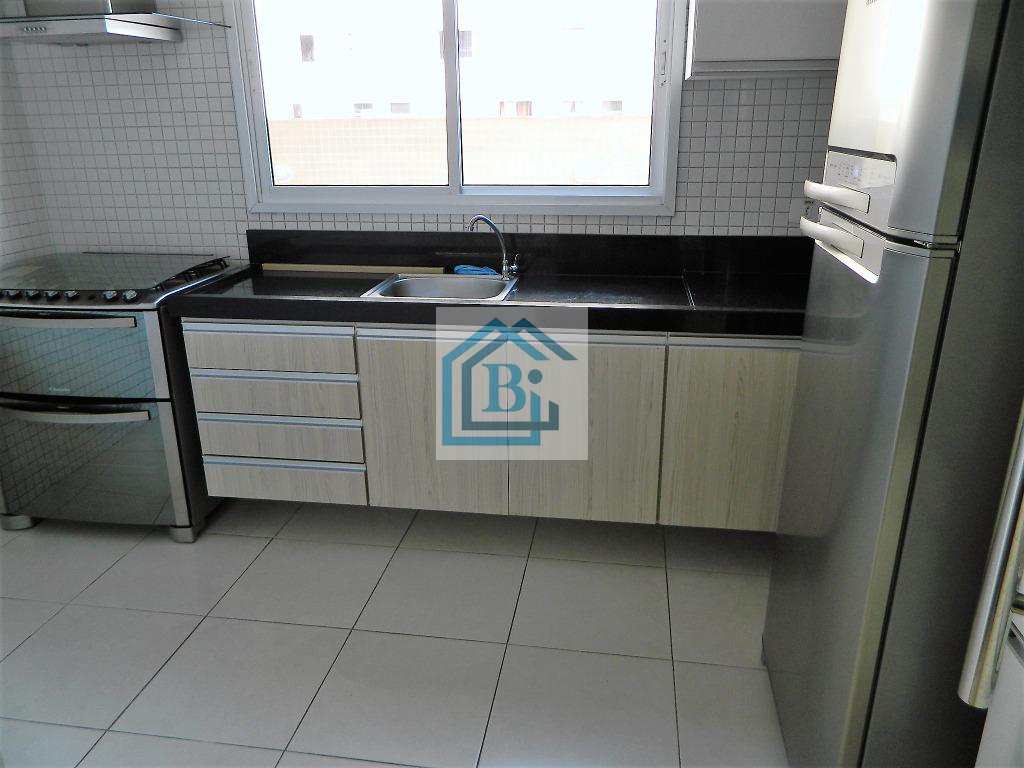 Apartamento à venda com 3 quartos, 188m² - Foto 9