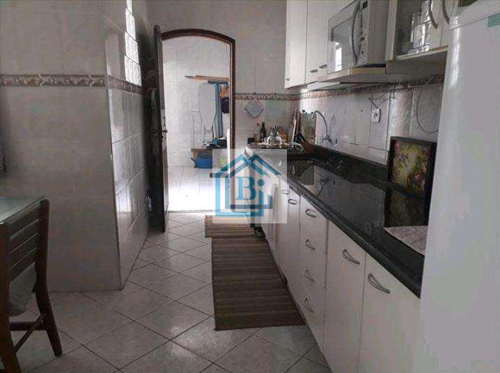 Casa à venda com 5 quartos, 270m² - Foto 9