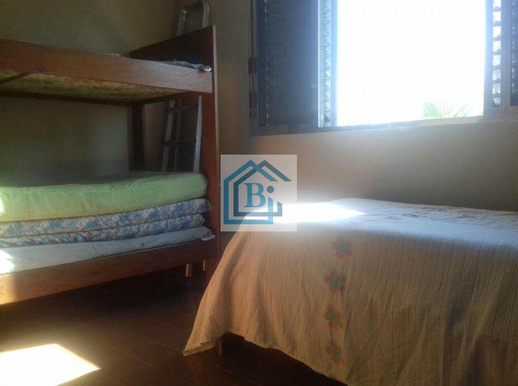 Apartamento à venda com 2 quartos, 70m² - Foto 3