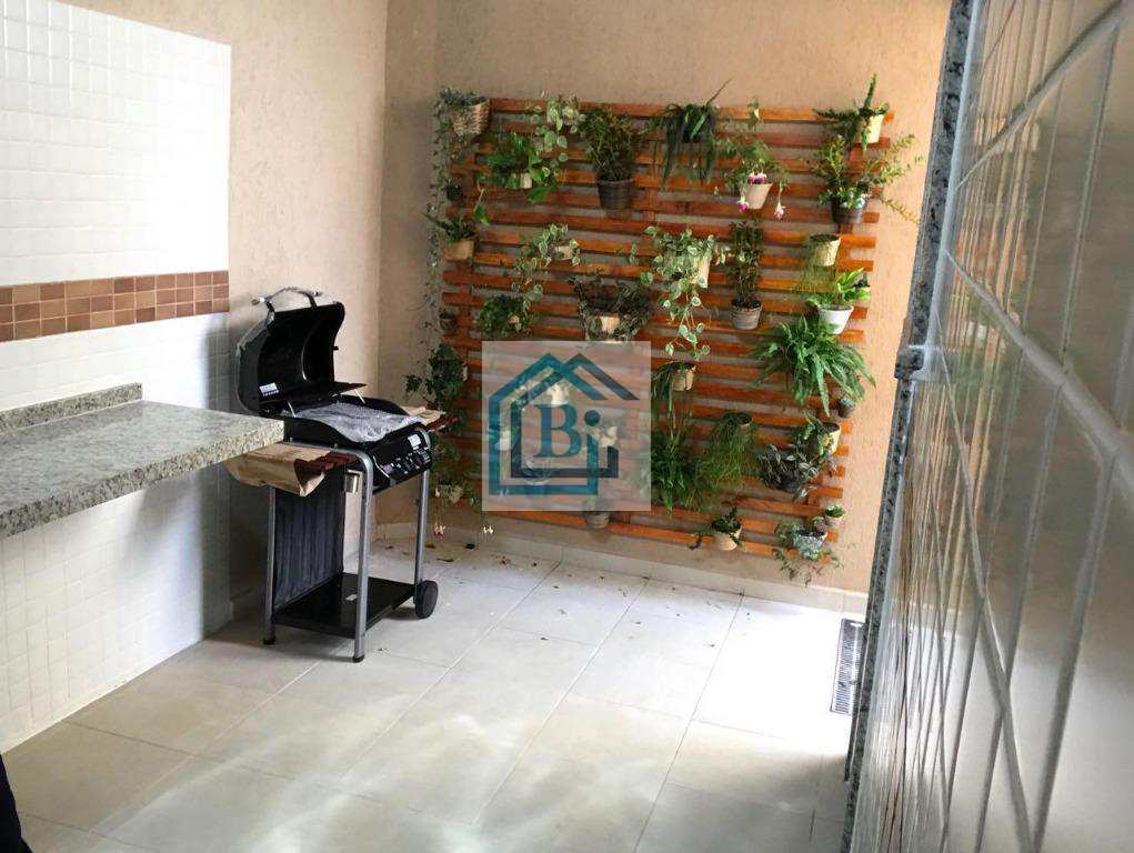 Casa à venda com 2 quartos, 105m² - Foto 11