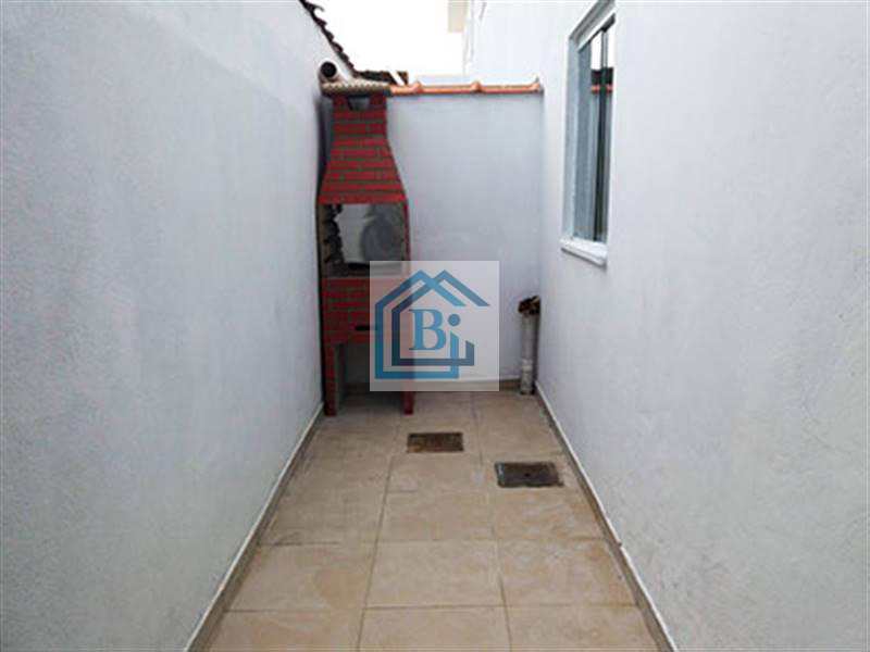 Casa à venda com 2 quartos, 68m² - Foto 10