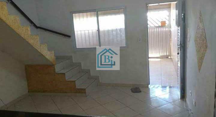 Sobrado à venda com 2 quartos, 63m² - Foto 3