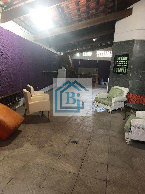 Sobrado à venda com 4 quartos, 312m² - Foto 3