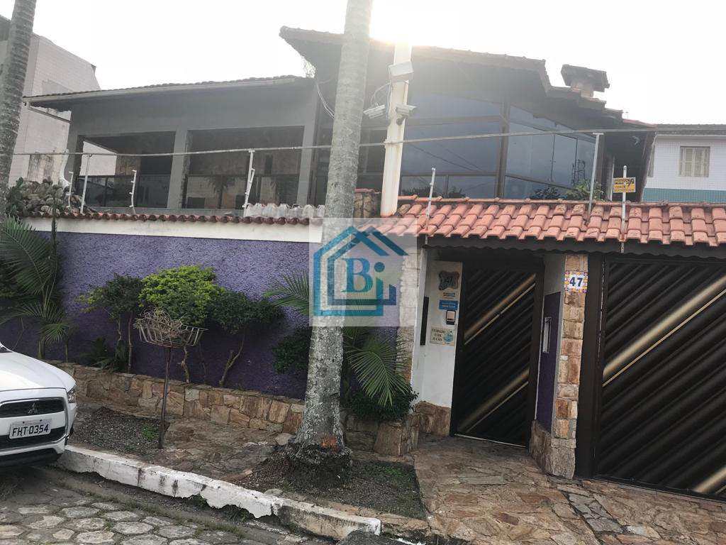 Sobrado à venda com 4 quartos, 312m² - Foto 2