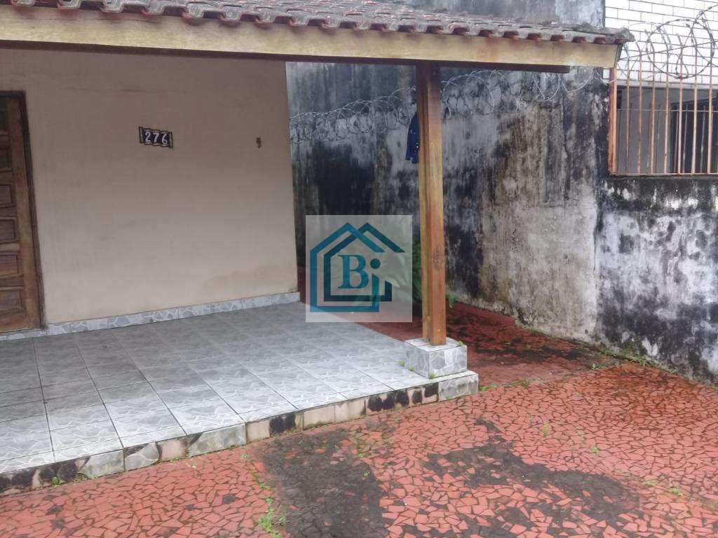 Casa à venda com 3 quartos, 75m² - Foto 1