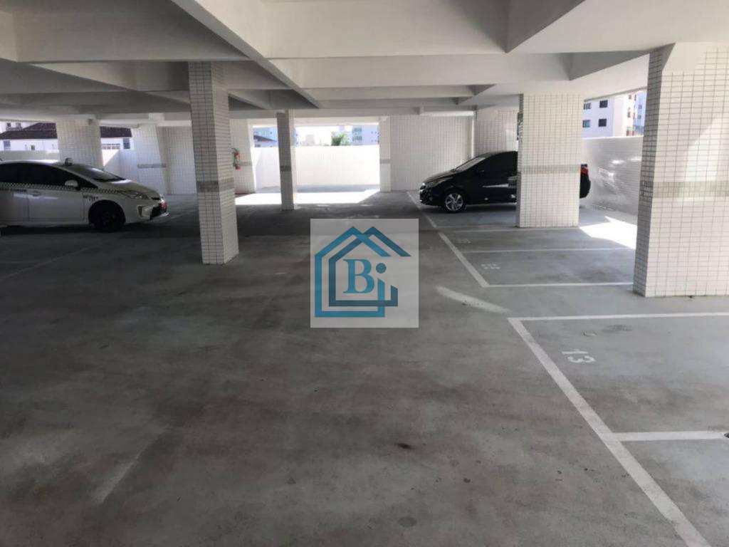 Apartamento à venda com 3 quartos, 136m² - Foto 2