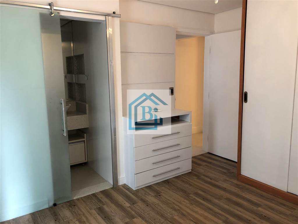 Apartamento à venda com 3 quartos, 200m² - Foto 28