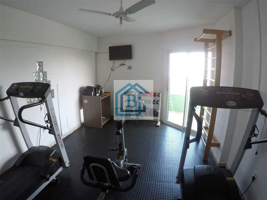 Apartamento à venda com 3 quartos, 200m² - Foto 3