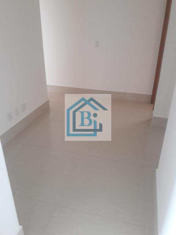 Apartamento à venda com 4 quartos, 250m² - Foto 4