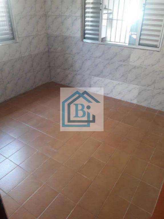 Casa à venda com 3 quartos, 80m² - Foto 11