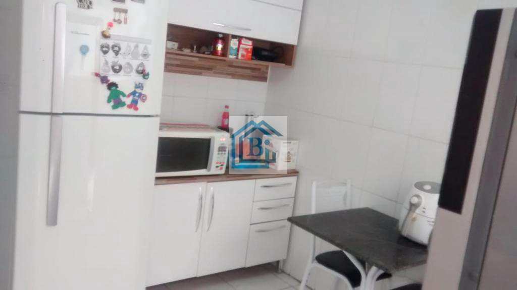 Sobrado à venda com 2 quartos, 70m² - Foto 3