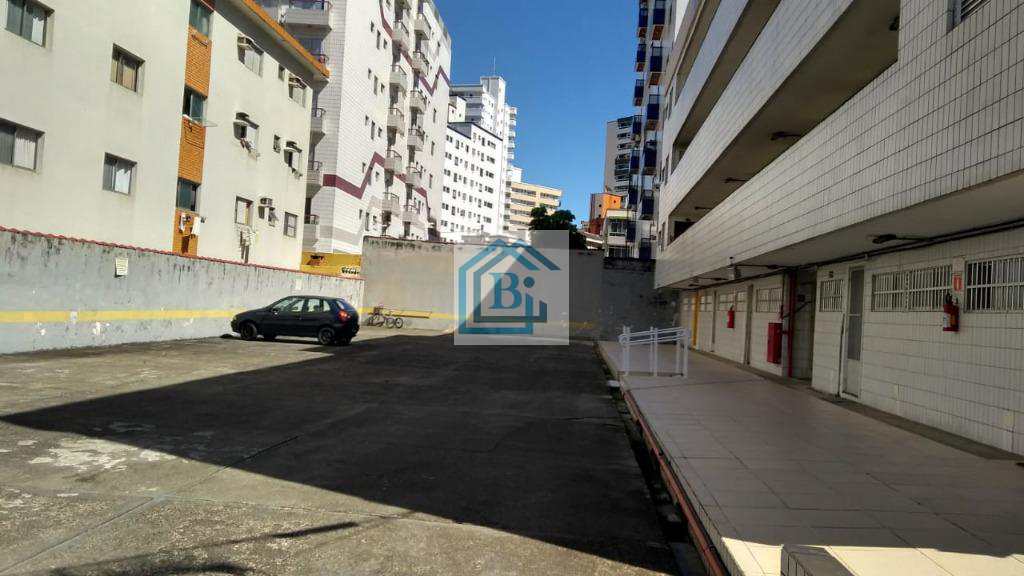 Apartamento à venda com 2 quartos, 65m² - Foto 2