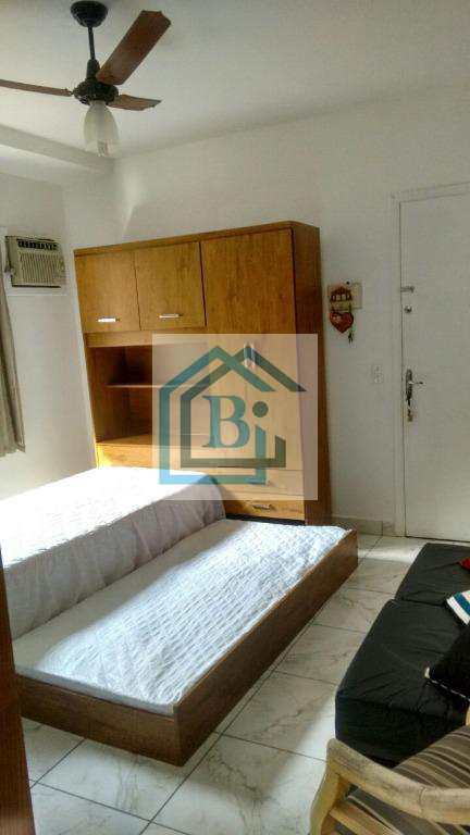 Apartamento à venda com 1 quarto, 47m² - Foto 9