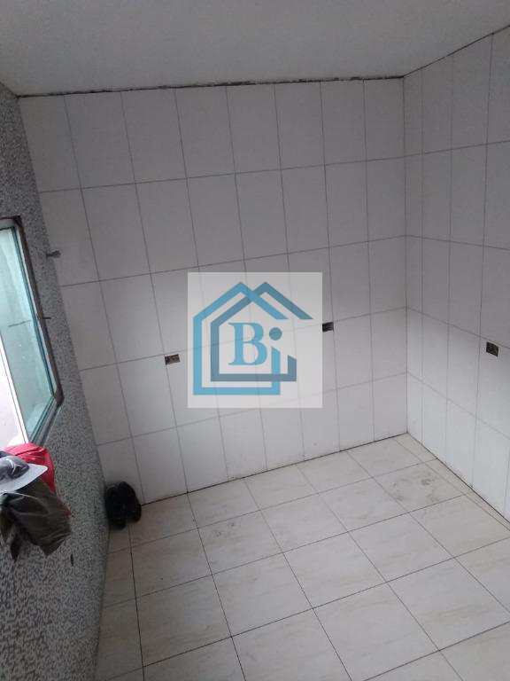 Sobrado à venda com 2 quartos, 62m² - Foto 3