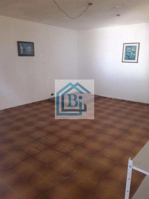 Casa à venda e aluguel com 3 quartos, 250m² - Foto 14