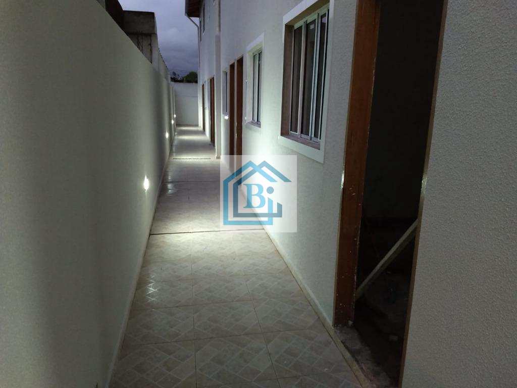 Sobrado à venda com 2 quartos, 64m² - Foto 3