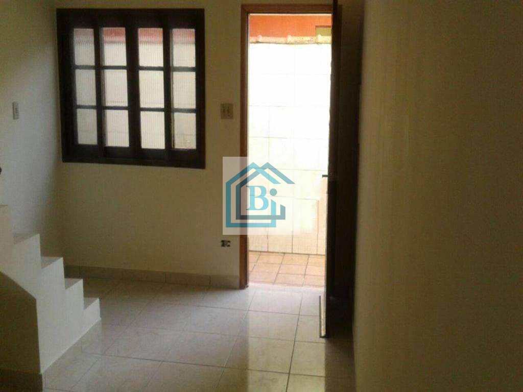 Sobrado à venda com 1 quarto, 45m² - Foto 2