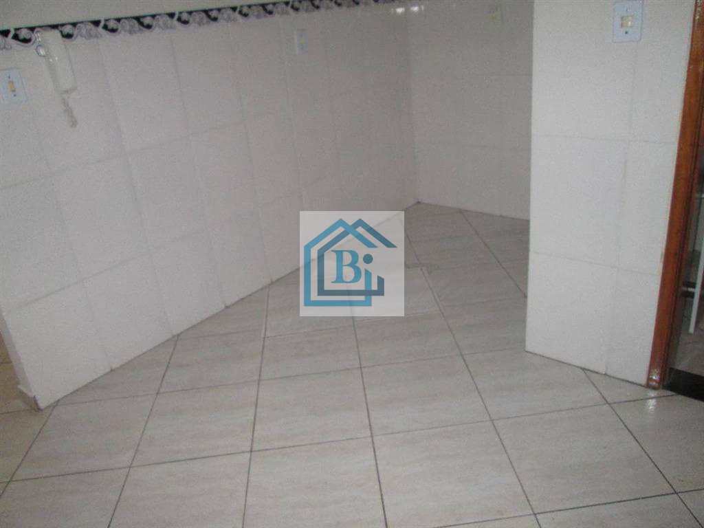 Casa à venda com 2 quartos, 60m² - Foto 13