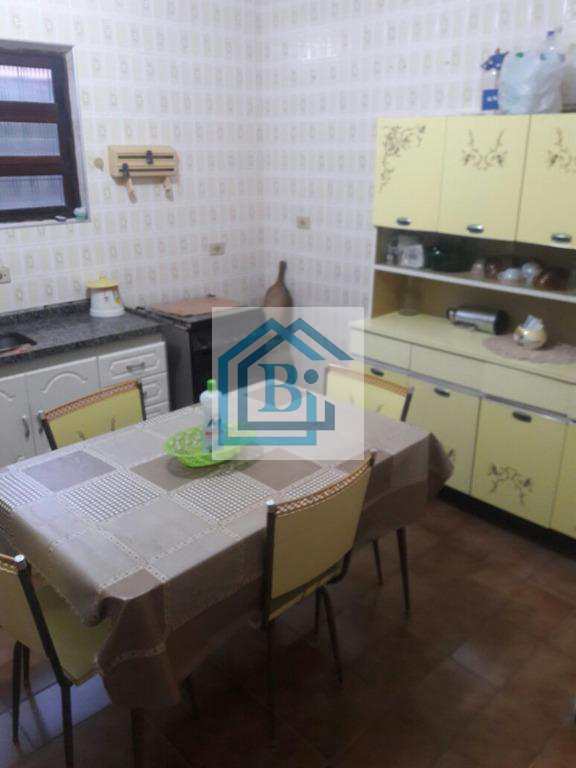 Casa à venda com 3 quartos, 160m² - Foto 14