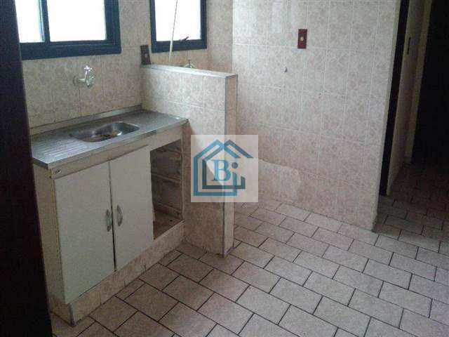 Apartamento à venda com 1 quarto, 40m² - Foto 2