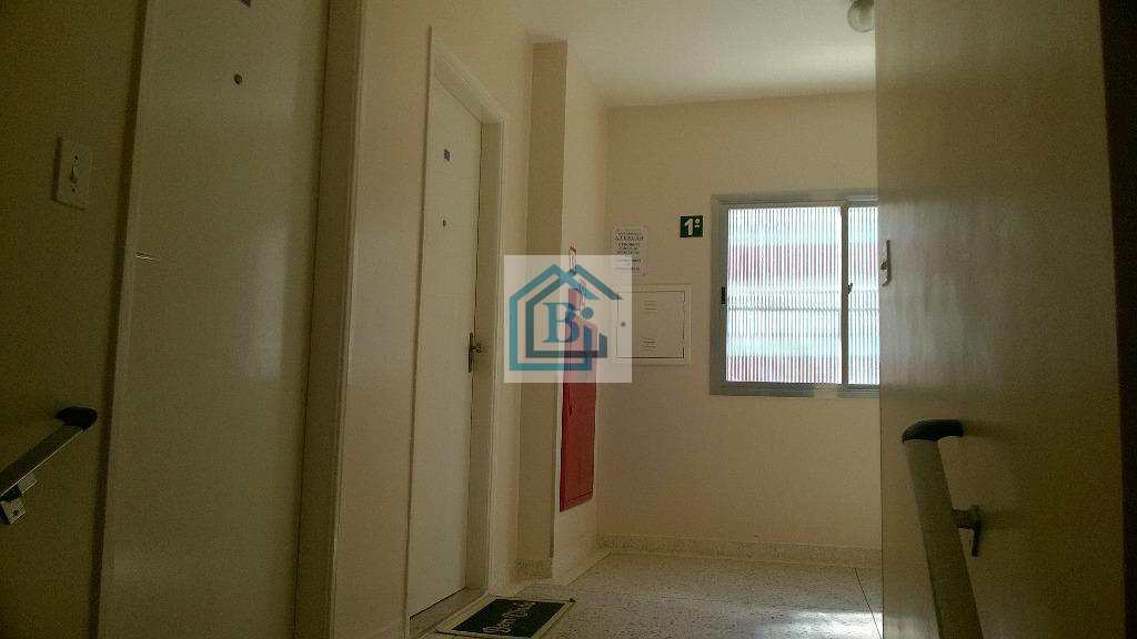 Apartamento à venda com 1 quarto, 45m² - Foto 4