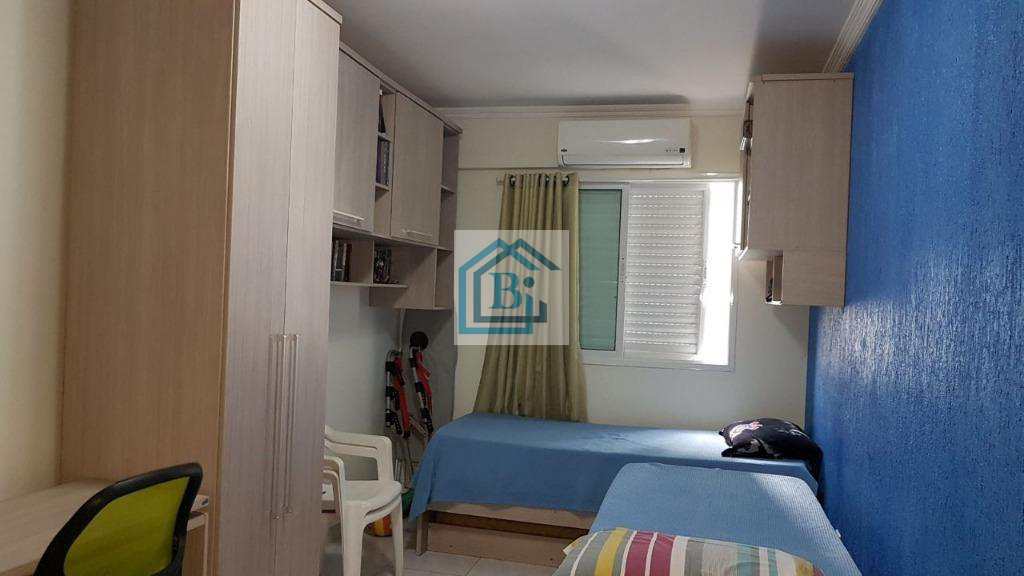 Apartamento à venda com 2 quartos, 74m² - Foto 12