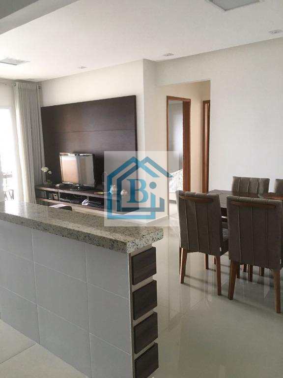 Apartamento à venda com 2 quartos, 84m² - Foto 2