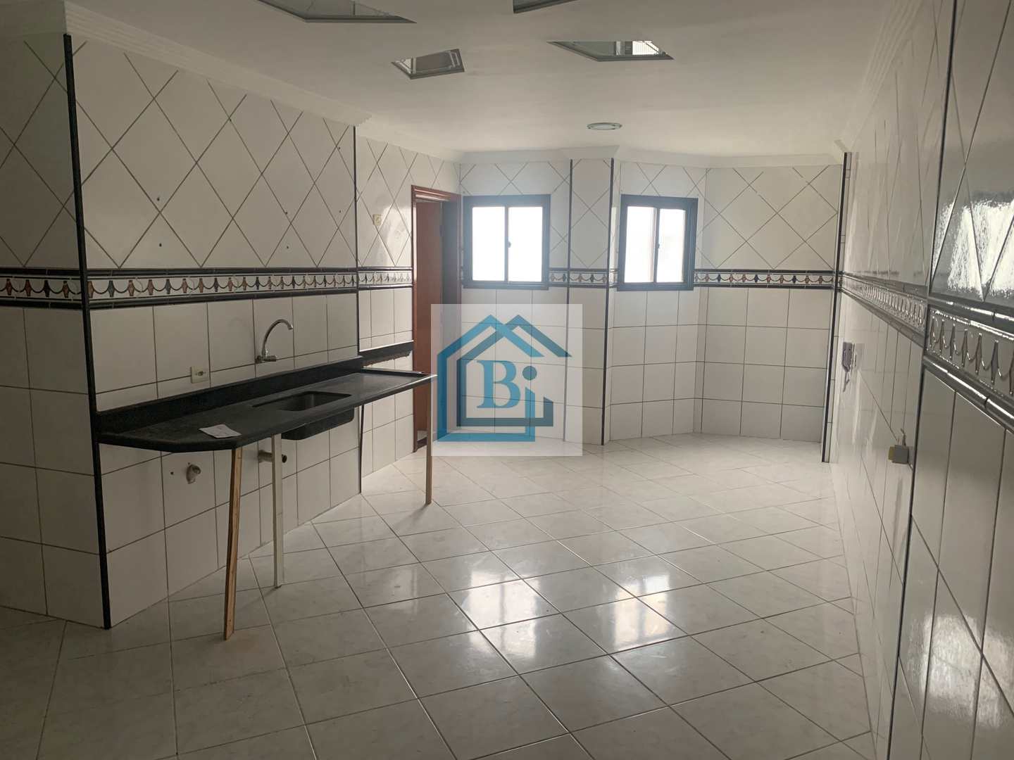 Apartamento à venda com 3 quartos, 150m² - Foto 6