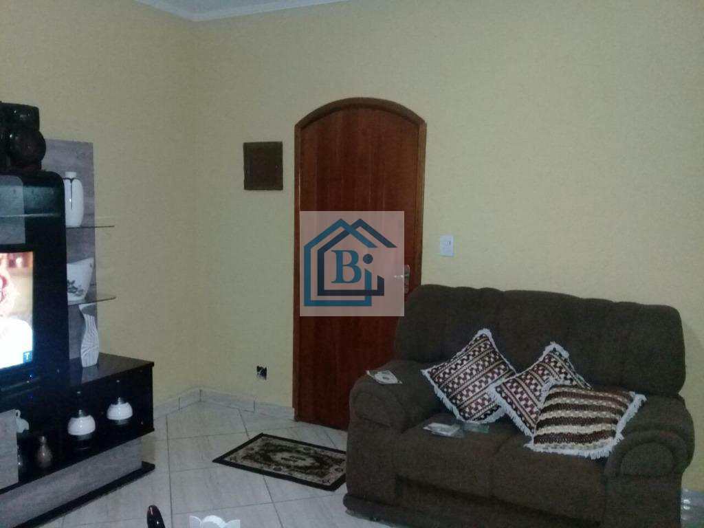 Casa à venda com 2 quartos, 75m² - Foto 1