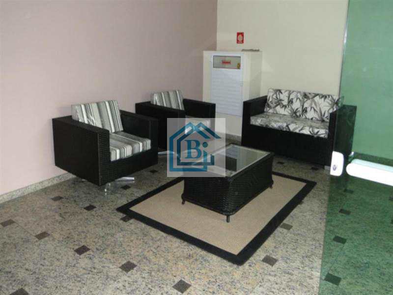 Apartamento à venda com 3 quartos, 115m² - Foto 2