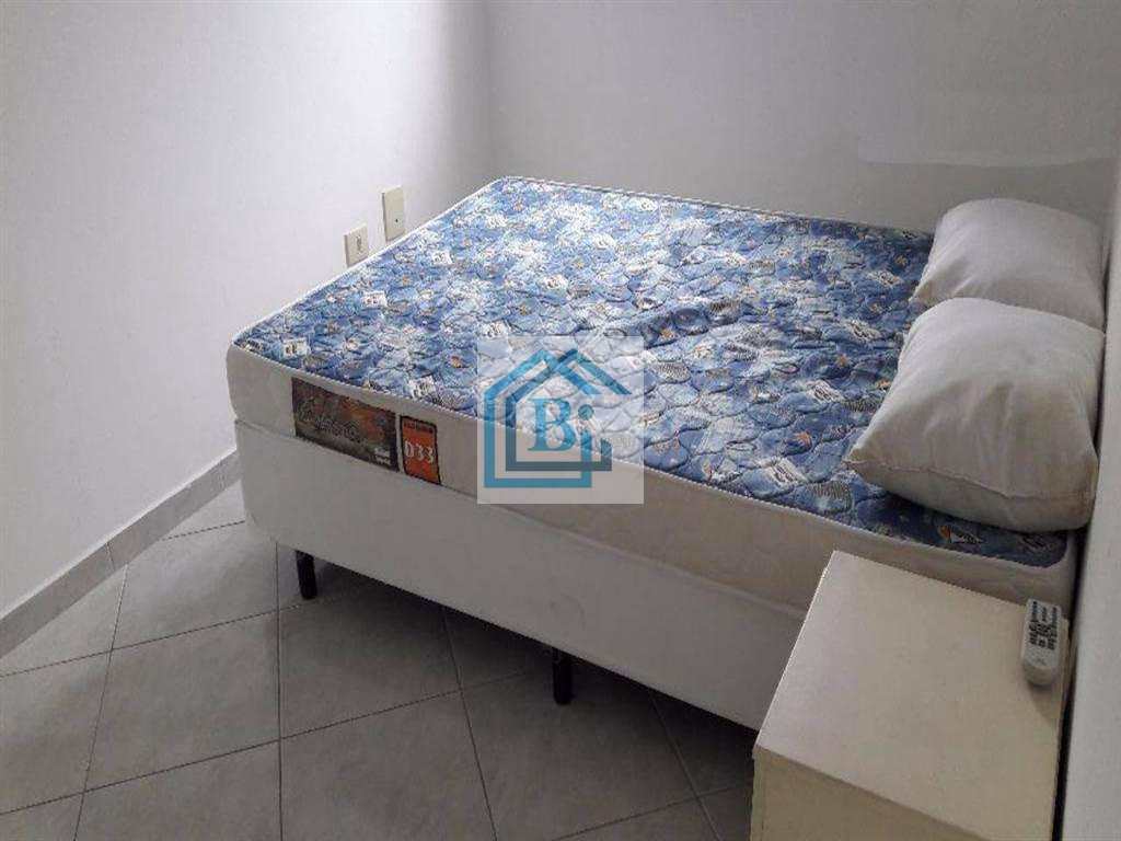 Apartamento à venda com 2 quartos, 67m² - Foto 47