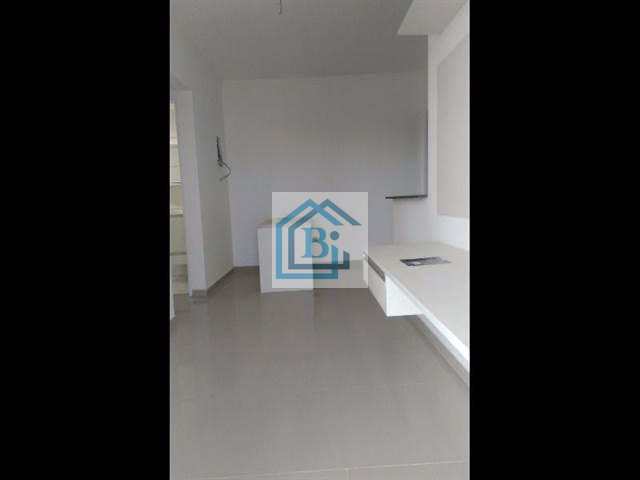 Apartamento à venda com 1 quarto, 70m² - Foto 6