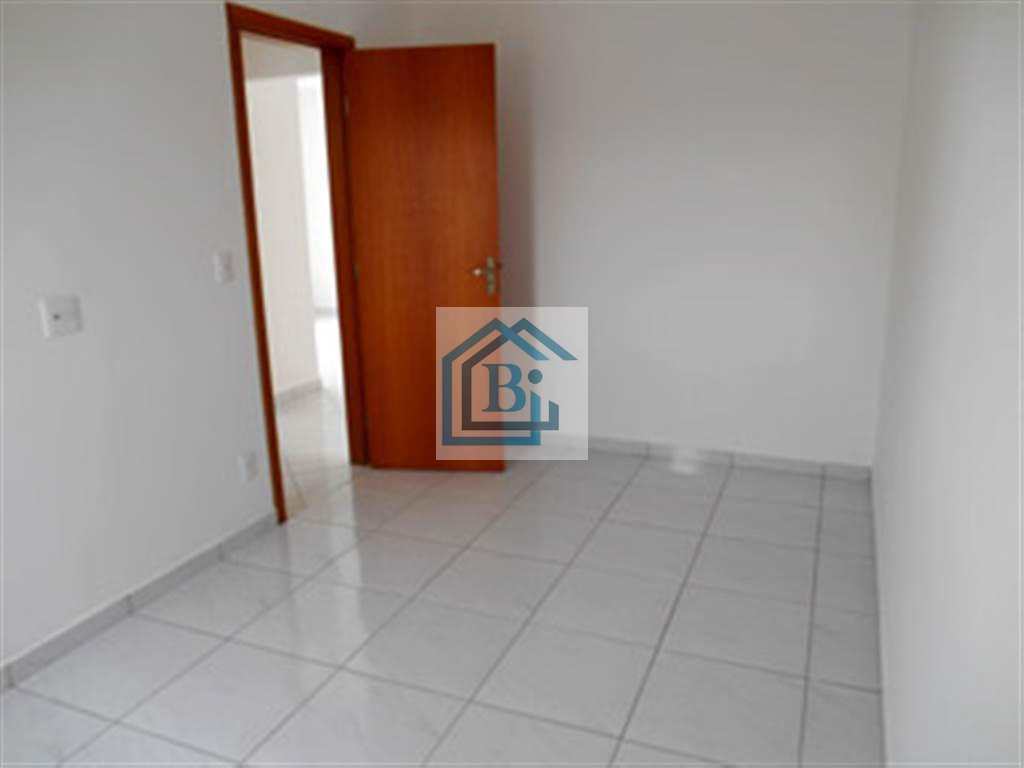 Apartamento à venda com 2 quartos, 79m² - Foto 6