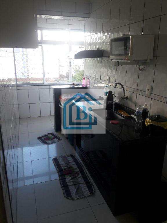 Apartamento à venda com 2 quartos, 70m² - Foto 13