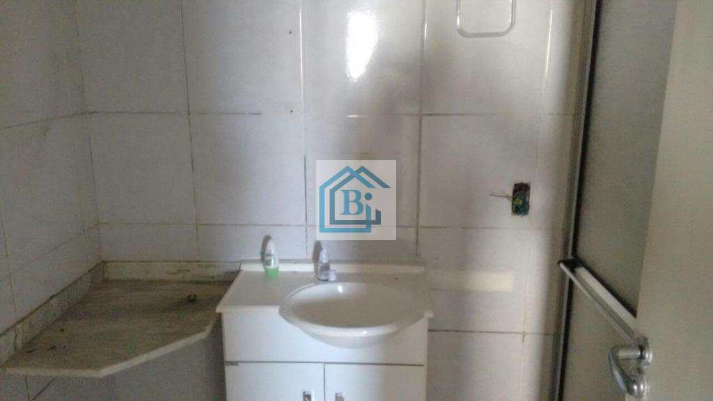 Apartamento para alugar com 3 quartos, 90m² - Foto 8