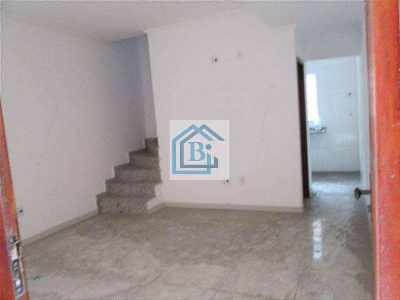 Casa à venda com 2 quartos, 190m² - Foto 2