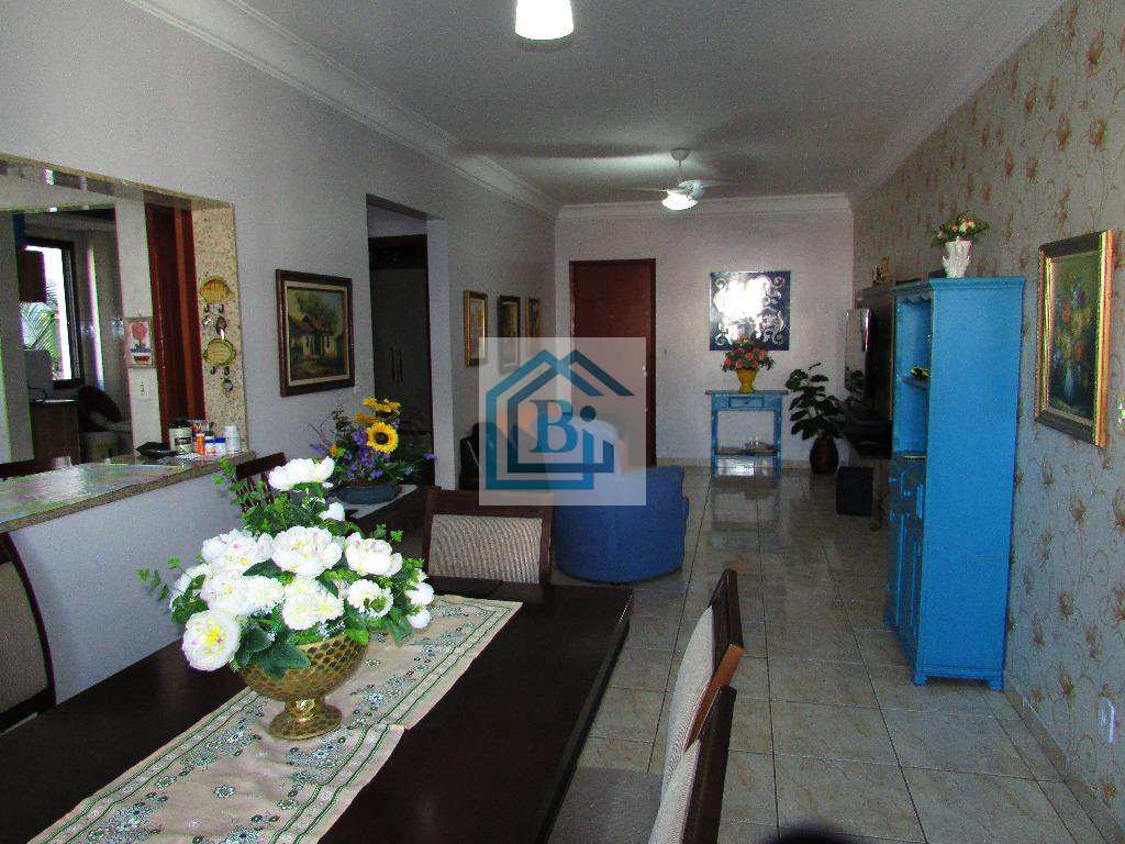 Apartamento à venda com 3 quartos, 110m² - Foto 2