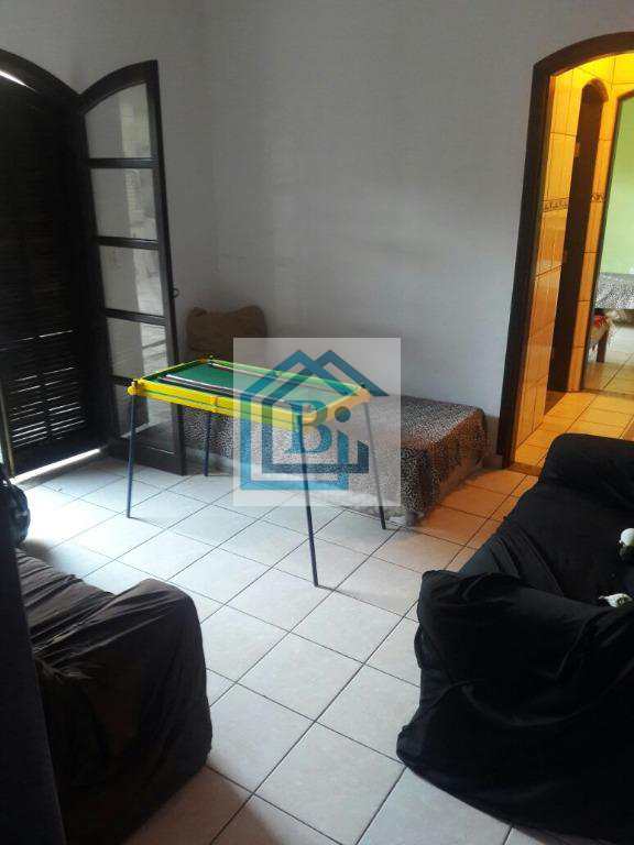 Casa para alugar com 4 quartos, 210m² - Foto 5