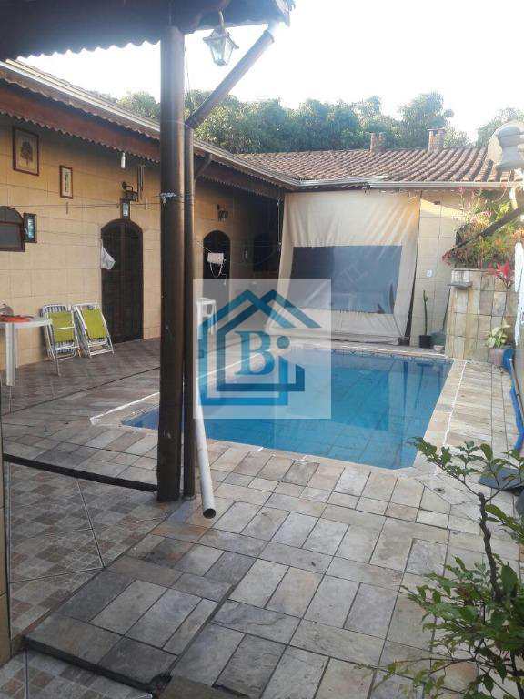 Casa para alugar com 4 quartos, 210m² - Foto 16