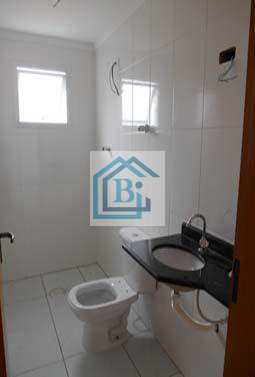 Apartamento à venda com 2 quartos, 77m² - Foto 2