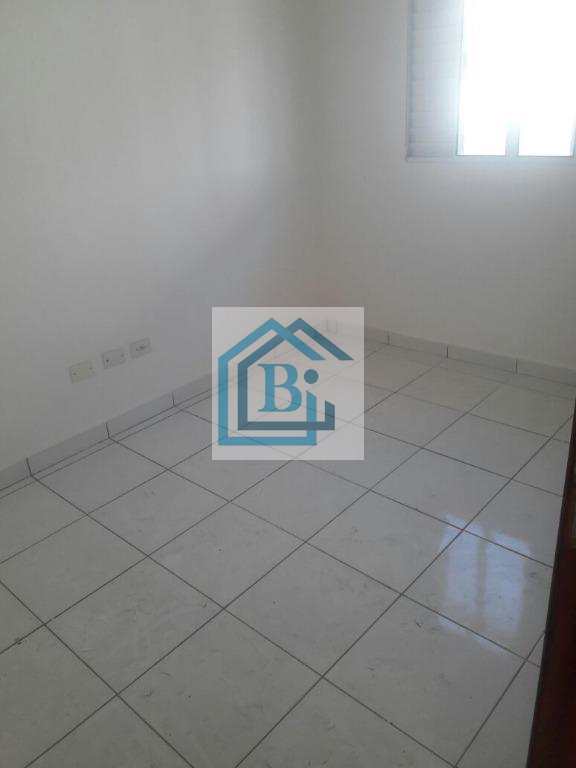 Casa à venda com 2 quartos, 50m² - Foto 2