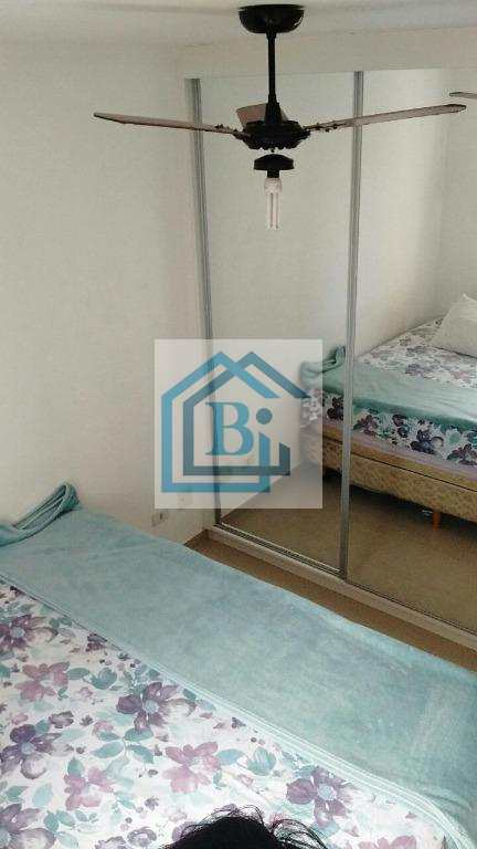 Apartamento à venda com 2 quartos, 60m² - Foto 17