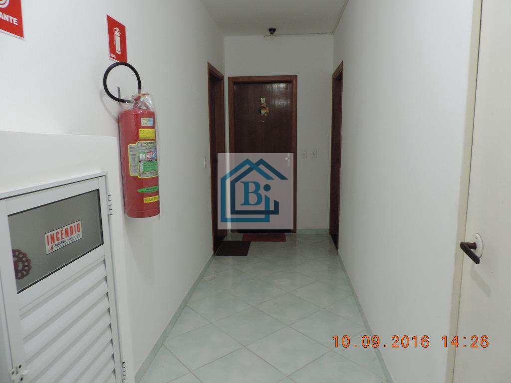 Apartamento à venda com 1 quarto, 40m² - Foto 2