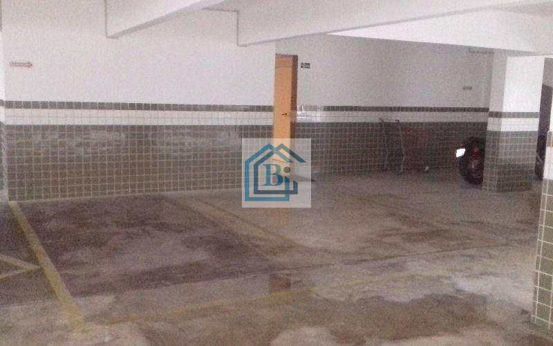 Apartamento à venda com 2 quartos, 65m² - Foto 17