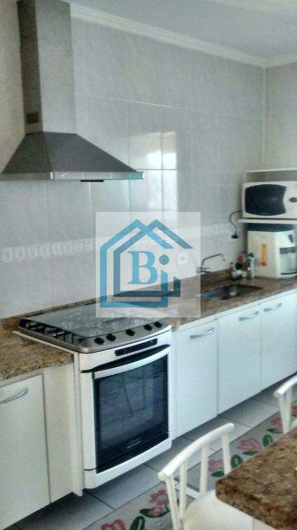 Apartamento à venda com 2 quartos, 75m² - Foto 18