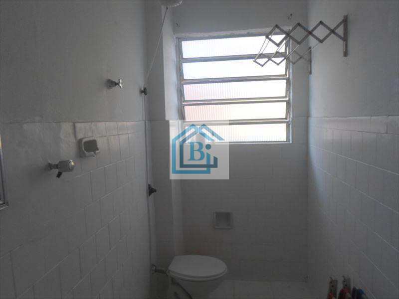 Apartamento à venda com 1 quarto, 33m² - Foto 2