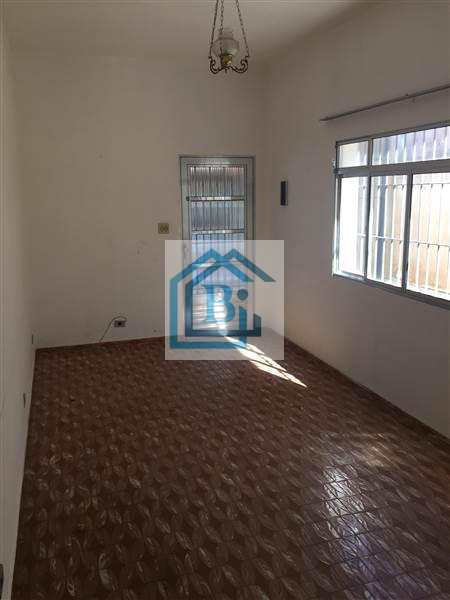 Casa à venda com 2 quartos, 190m² - Foto 3