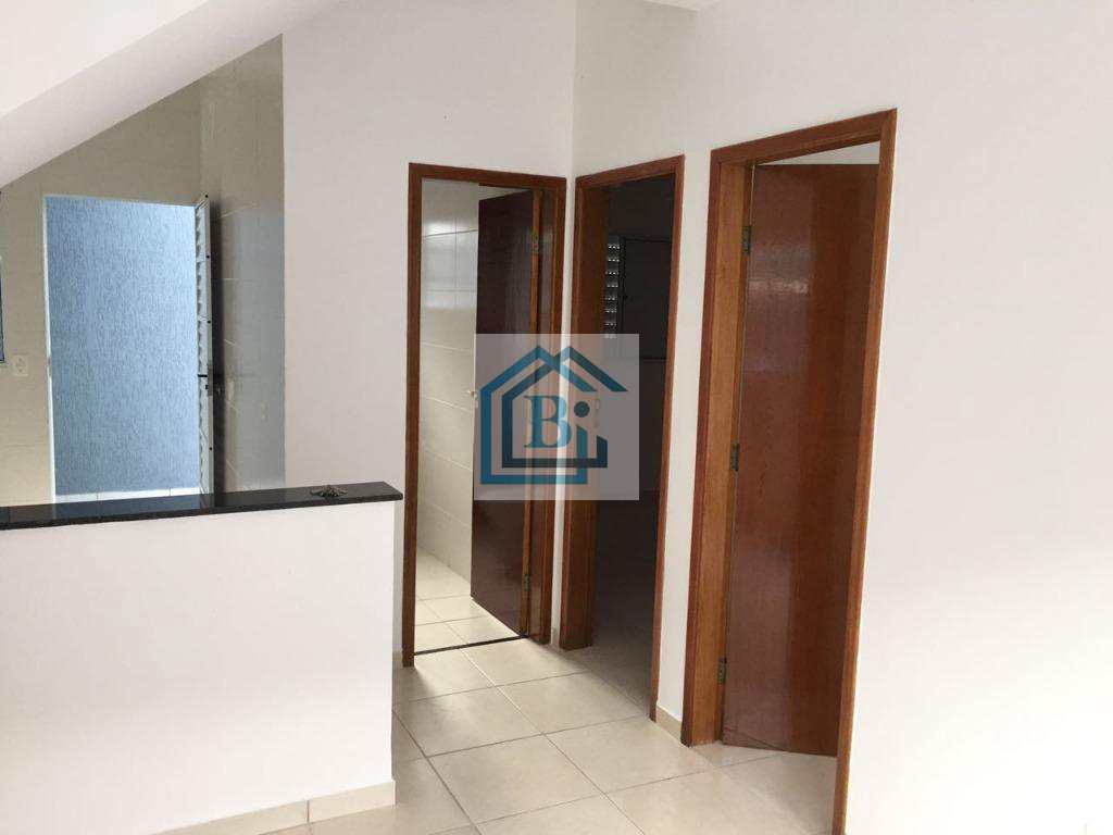 Casa à venda com 2 quartos, 52m² - Foto 5