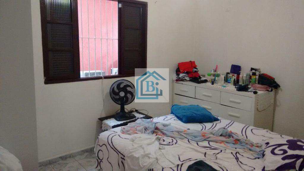 Casa à venda com 2 quartos, 75m² - Foto 2